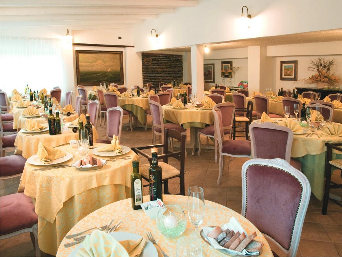 Hotel Stella Maris Казал Велино Екстериор снимка