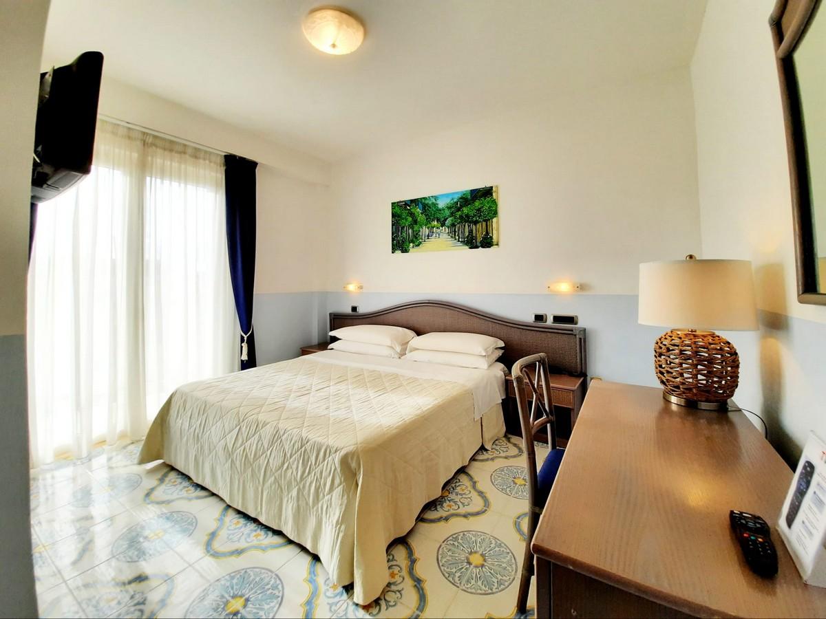 Hotel Stella Maris Казал Велино Екстериор снимка
