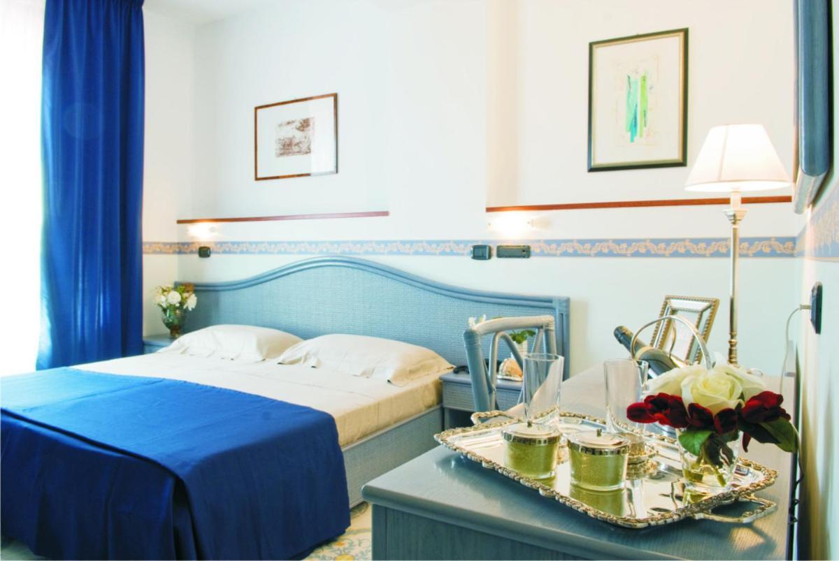 Hotel Stella Maris Казал Велино Екстериор снимка