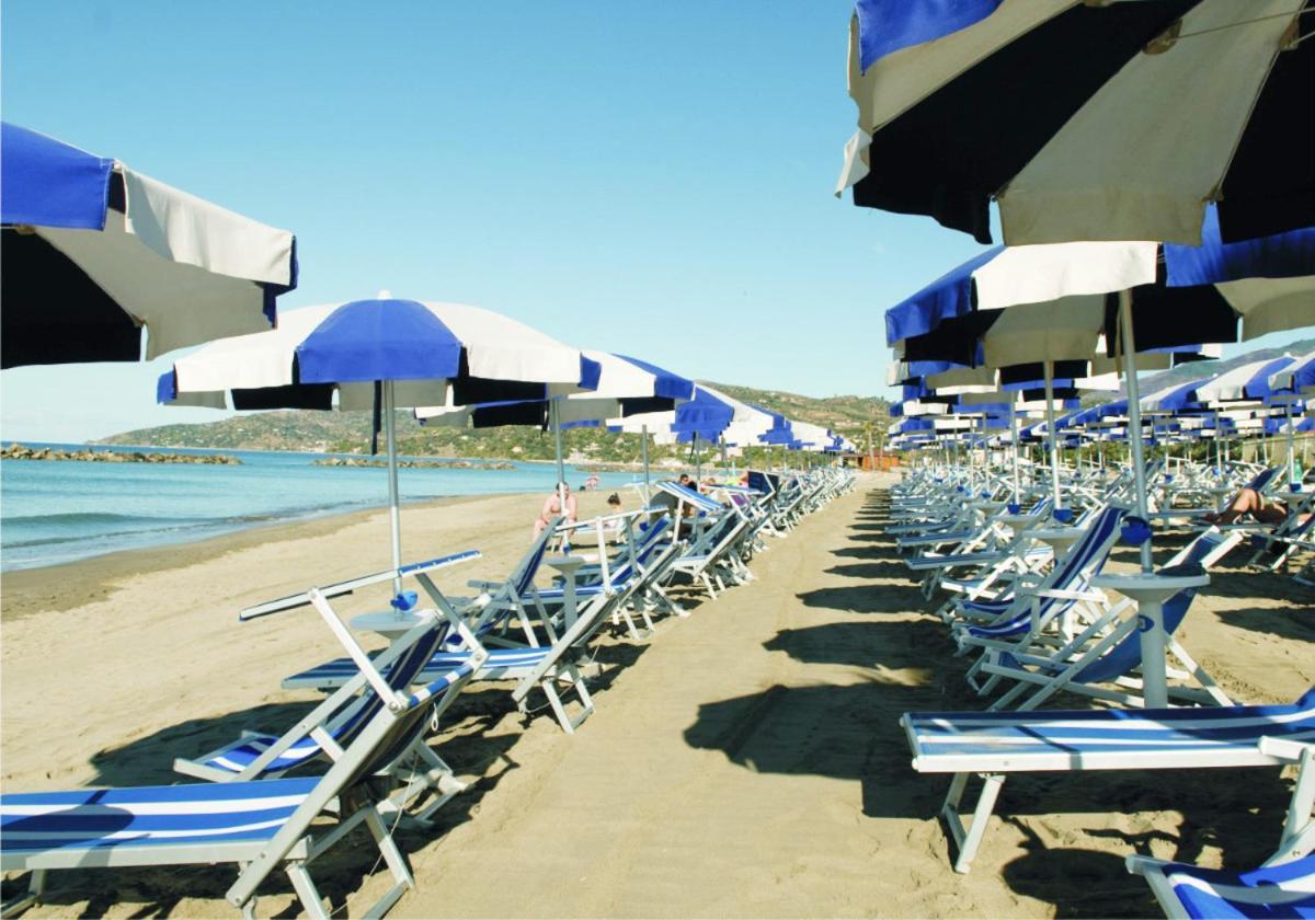 Hotel Stella Maris Казал Велино Екстериор снимка