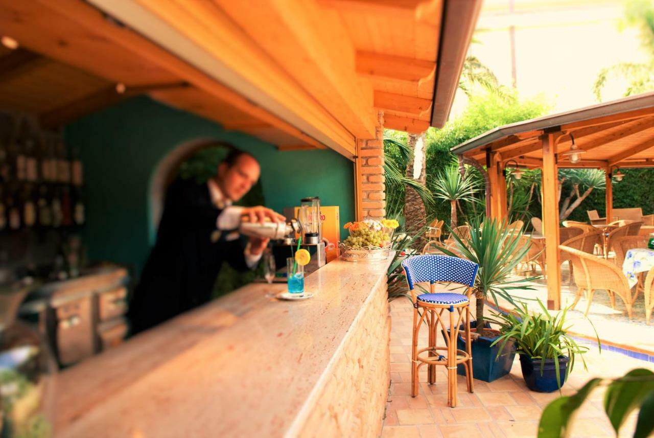 Hotel Stella Maris Казал Велино Екстериор снимка