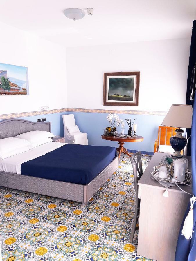Hotel Stella Maris Казал Велино Екстериор снимка