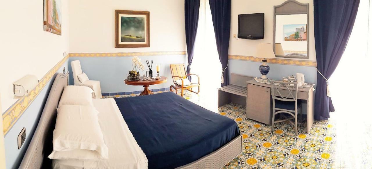 Hotel Stella Maris Казал Велино Екстериор снимка