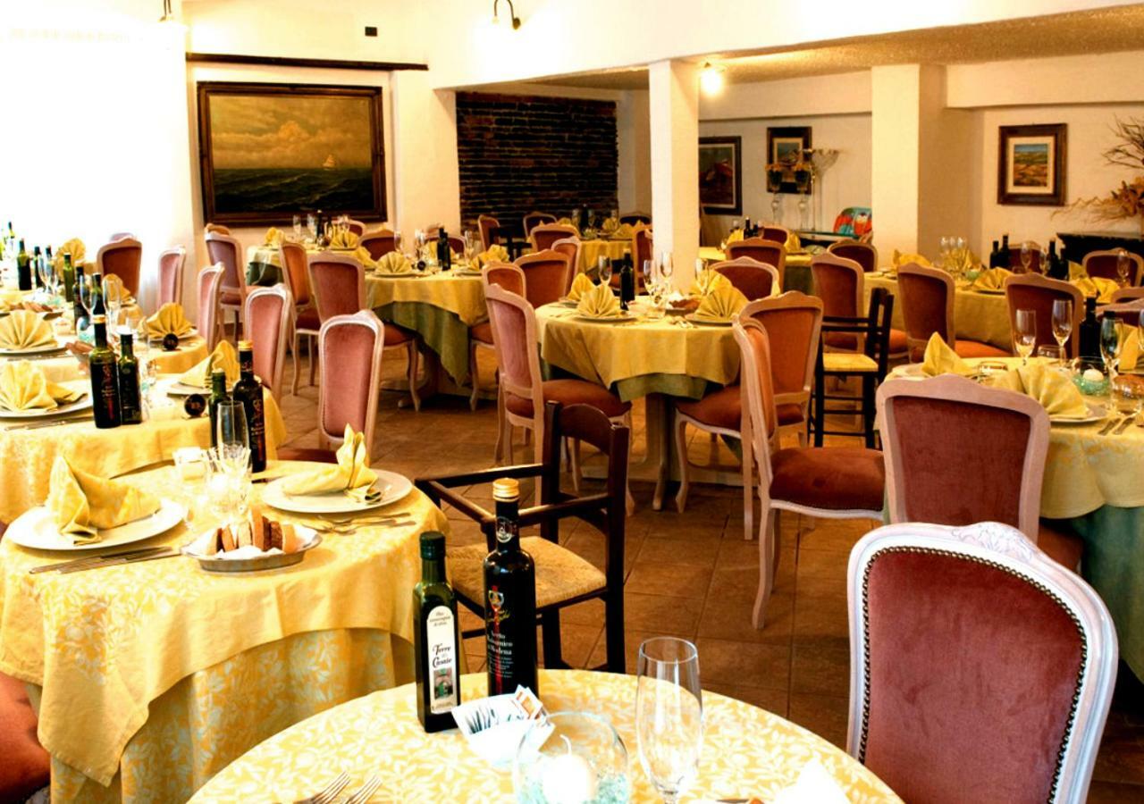 Hotel Stella Maris Казал Велино Екстериор снимка